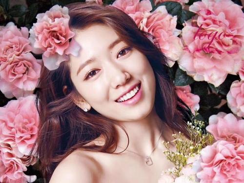 南寧紋繡學校：紋美瞳線和霧眉過程中的技巧