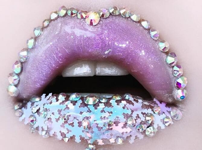 玩味人魚姬唇妝，趣味又有個(gè)性