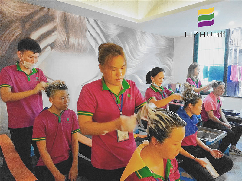 美發(fā)學(xué)員感言：夢想騰飛，加油啦