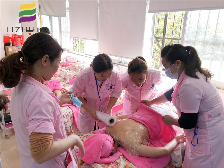 如何給背部做診斷？快來南寧正規(guī)美容學校學習