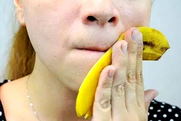 挖掘香蕉的美容護(hù)膚秘訣，看看南寧美容培訓(xùn)哪家好