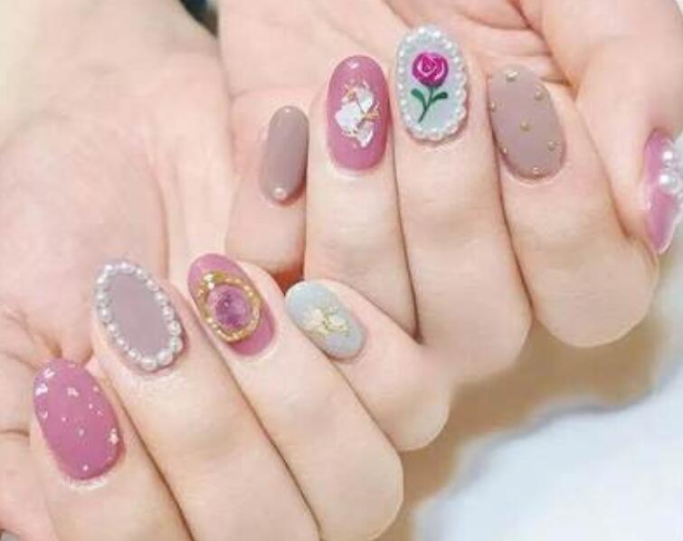 美甲怎么保養(yǎng)更持久？南寧專業(yè)美甲培訓(xùn)告訴你