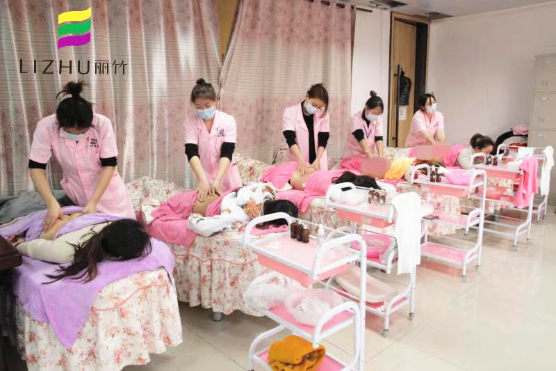 帶你去看廣西專業(yè)美容學校學習日常