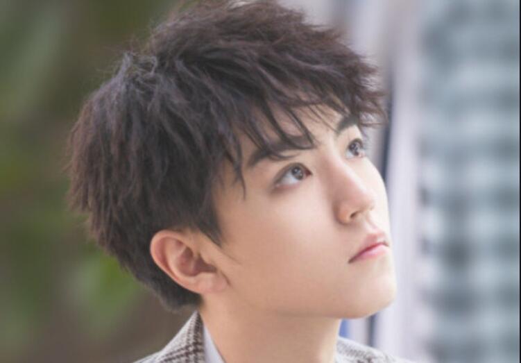 分享錫紙燙和煙花燙的區(qū)別，告訴你廣西美發(fā)學(xué)校哪家專業(yè)