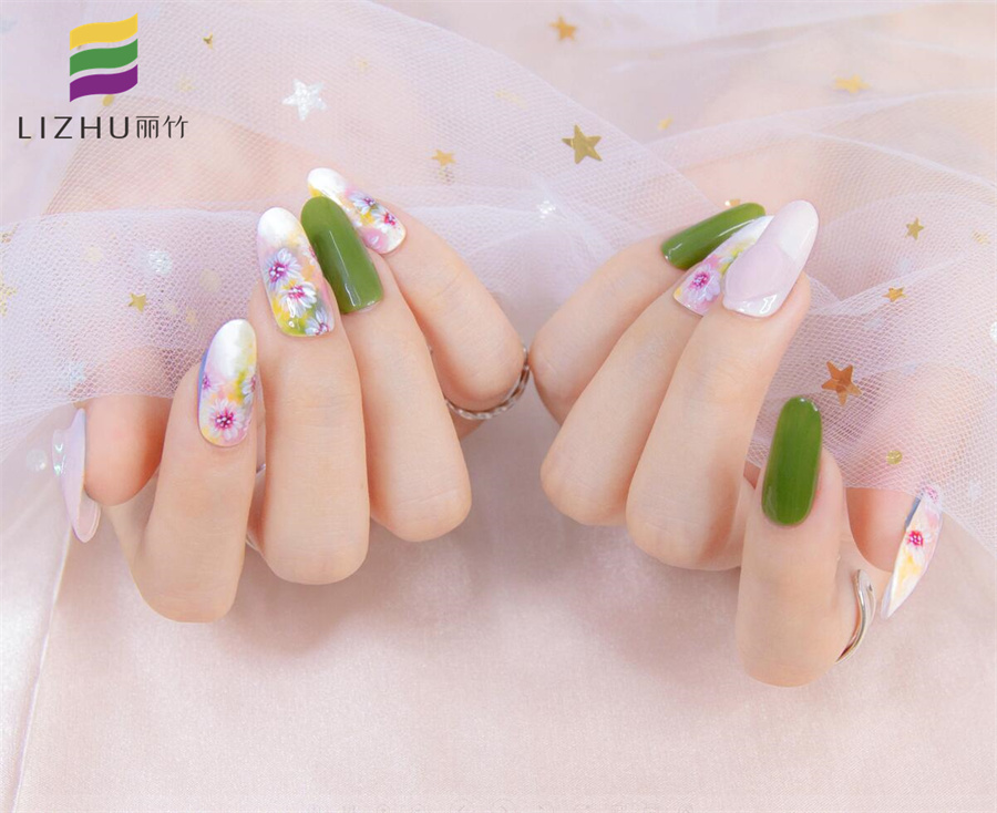 小雛菊美甲，帶你走進(jìn)南寧美甲培訓(xùn)班