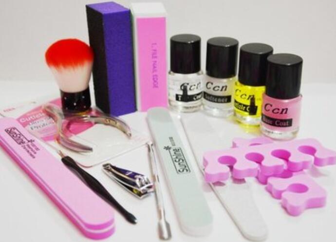 從事美甲行業(yè)需要哪些工具？廣西美甲培訓(xùn)班幫你列清單
