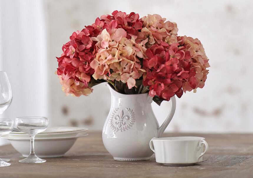 怎么延長繡球花的期限？快來和廣西插花培訓(xùn)班學(xué)習(xí)