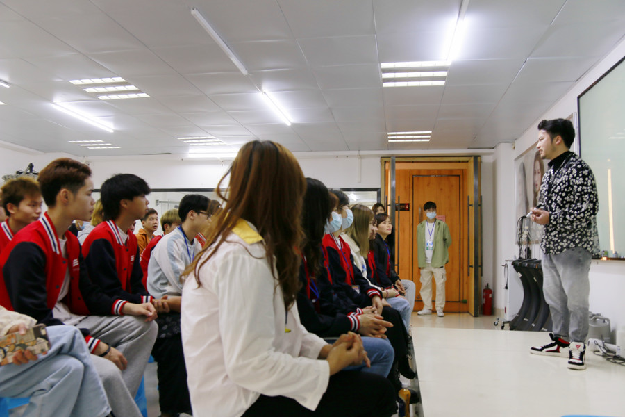 廣西學(xué)美發(fā)好找工作 嗎？麗竹學(xué)校會告訴你答案