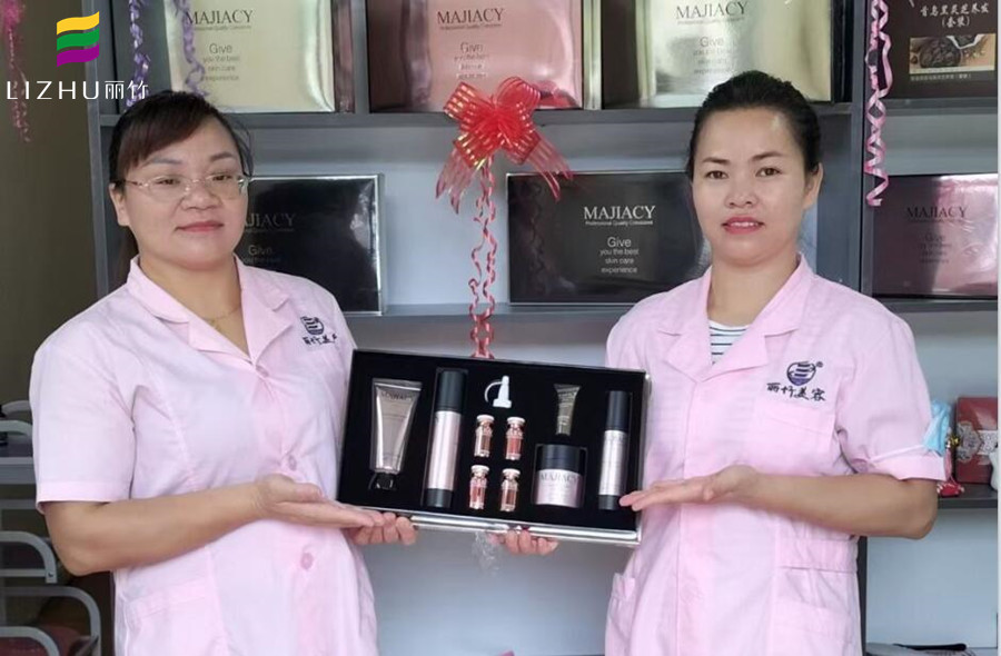 美容院拓客技巧免費送，快來廣西美容學(xué)?？纯?>
								
								<span id=