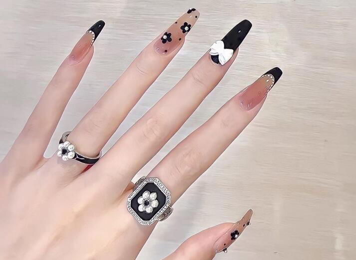 好看的延長(zhǎng)甲款式，和南寧網(wǎng)紅美甲培訓(xùn)學(xué)