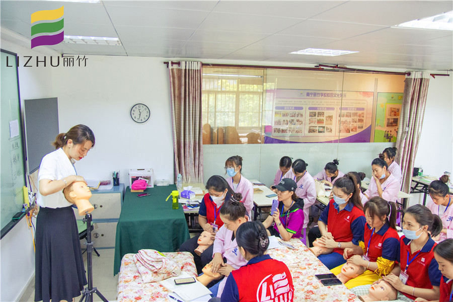 桂林美業(yè)大賽培訓Day 2  南寧美容培訓班進行時