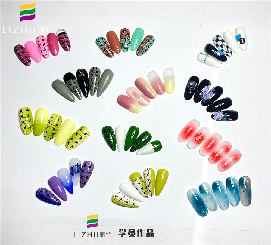 廣西美甲培訓班：線條格紋美甲、日式暈染美甲