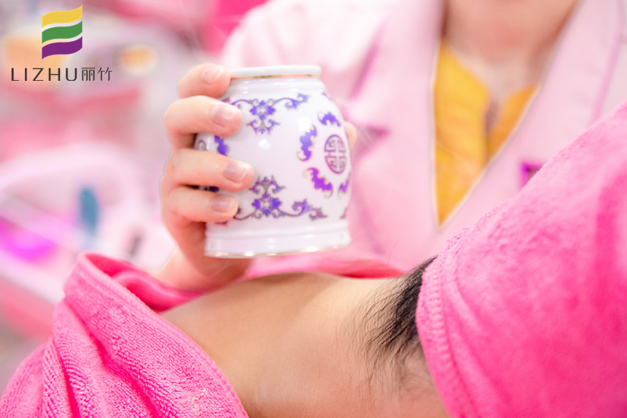 使用艾灸罐的功效，南寧美容培訓(xùn)班總結(jié)筆記