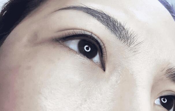 如何紋出適合自己的美瞳線？廣西紋繡學(xué)校手把手教你