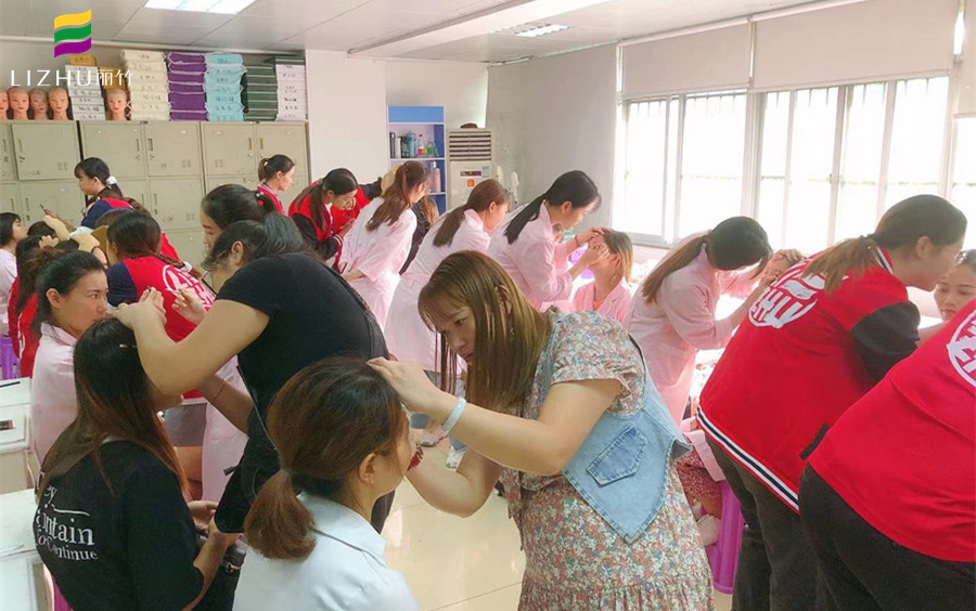 霧眉怎么畫？南寧學(xué)紋繡的學(xué)校給你教程