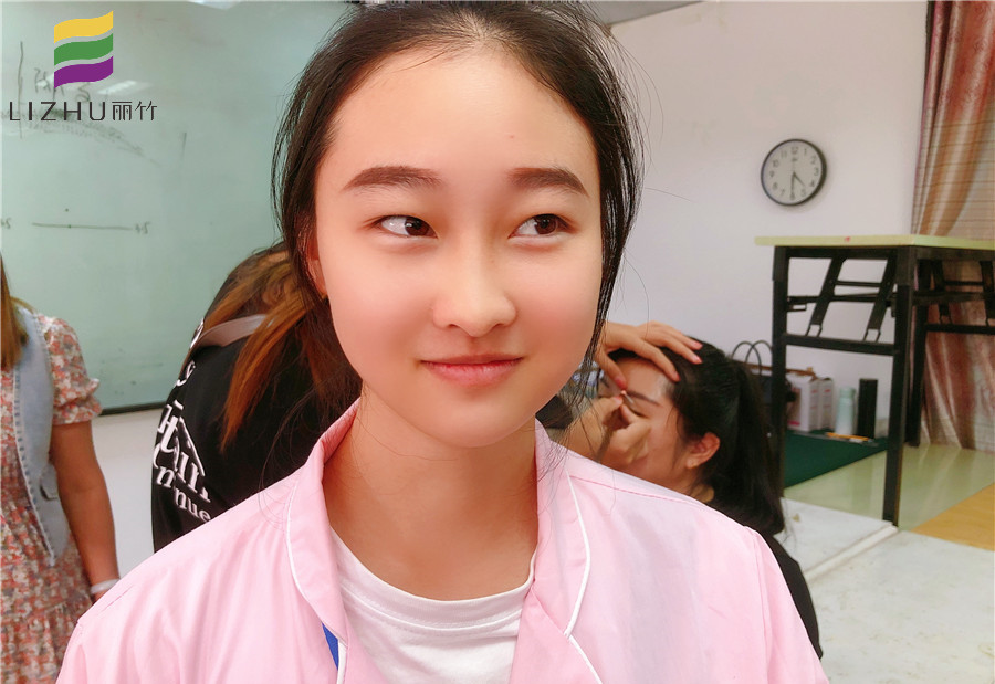 廣西培訓(xùn)紋繡的學(xué)校培訓(xùn)班圓滿收官