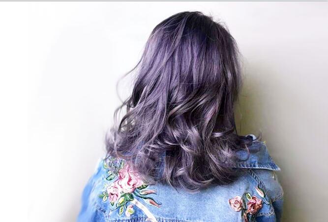 云朵燙發(fā)怎么護(hù)理？南寧美發(fā)師培訓(xùn)怎么說(shuō)