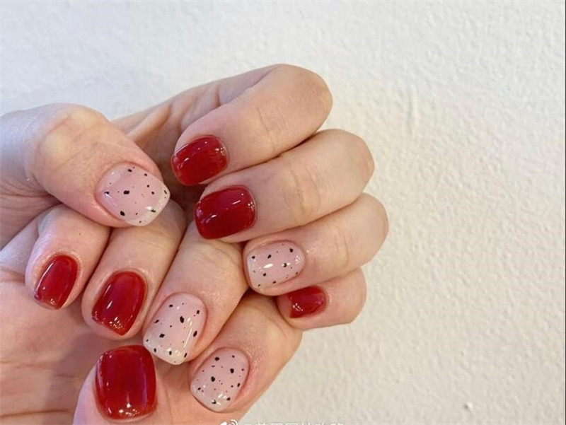 冬日顯白美甲，廣西專業(yè)教美甲的學(xué)校分享