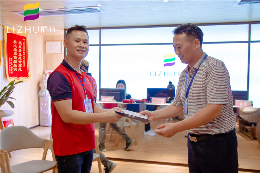 南寧美發(fā)學(xué)校畢業(yè)學(xué)員感言：感謝感謝！