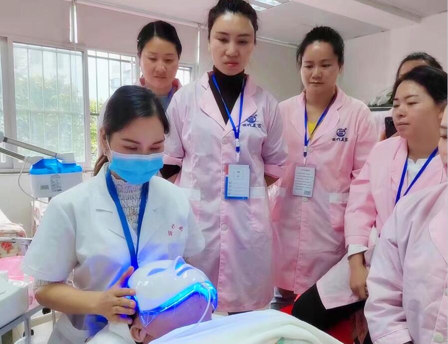 如何使用美容儀器小氣泡？南寧美容培訓(xùn)班教你方法