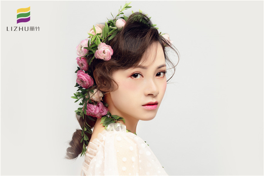 森系新娘妝容要點，南寧美妝學(xué)校分享