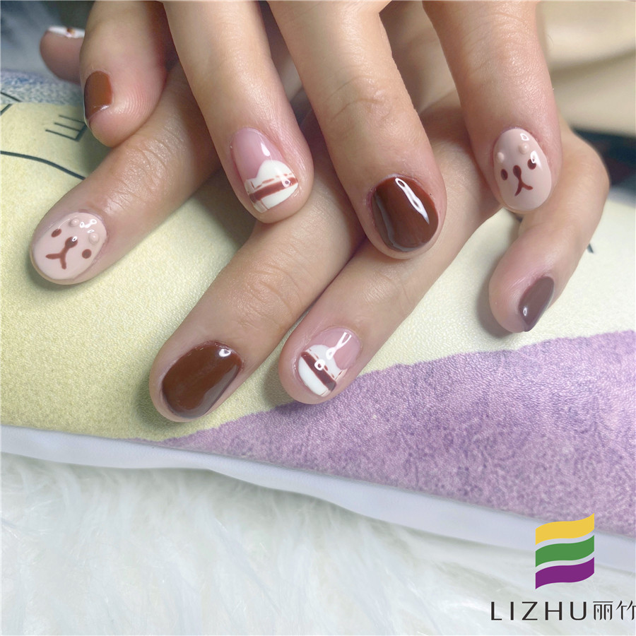 短指甲很疼怎么辦？南寧專業(yè)美甲學(xué)校有秘方