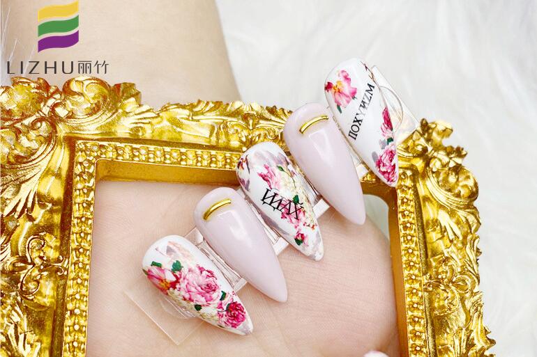 復(fù)古玫瑰花美甲，南寧美甲師培訓(xùn)班作品