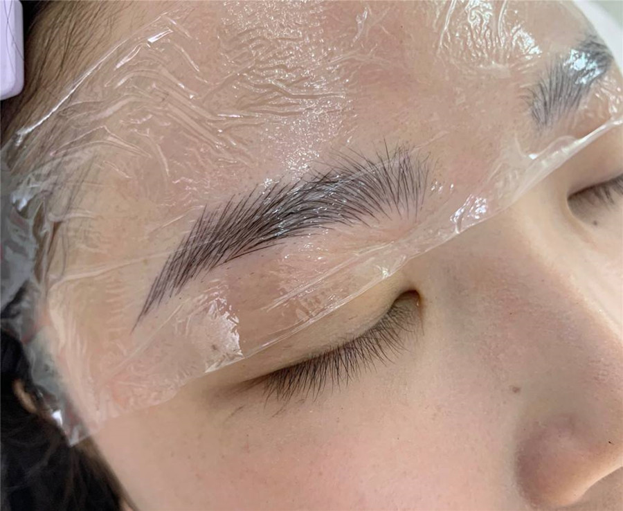 紋眉淡化的技巧，南寧紋繡學(xué)習(xí)資料