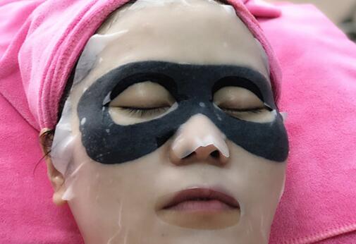 如何保養(yǎng)眼部？南寧美容養(yǎng)生技巧