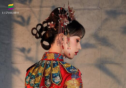 中式秀禾編發(fā)造型，麗竹時(shí)尚造型班作品