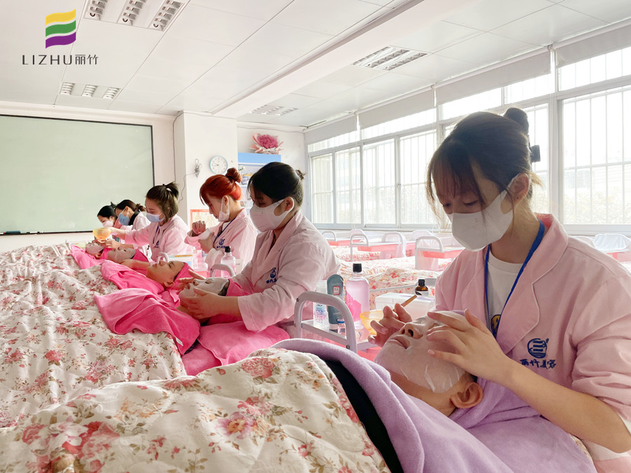  痘痘肌膚護(hù)膚“雷區(qū)”，廣西美容護(hù)膚貼士