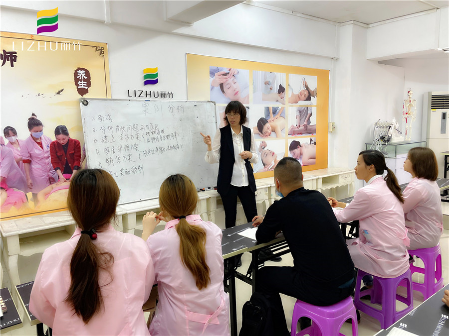 學(xué)習(xí)案例分析的重要性，南寧美容培訓(xùn)班告訴你