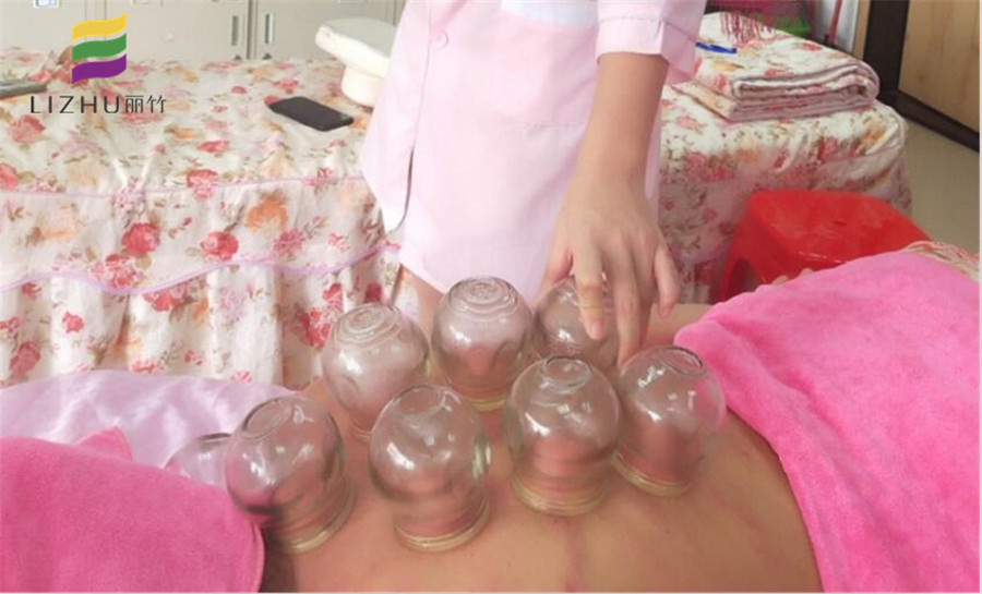 女人拔火罐的好處，廣西美容培學(xué)院專業(yè)課程介紹