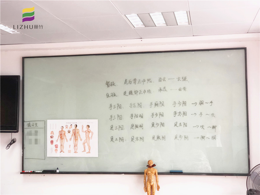 學(xué)美容理論知識(shí)重要嗎？南寧美容培訓(xùn)學(xué)校告訴你