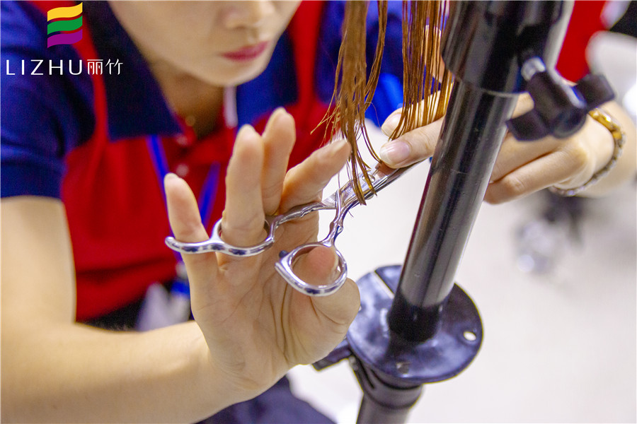 美發(fā)六大修剪動(dòng)作，廣西美發(fā)教學(xué)課件分享