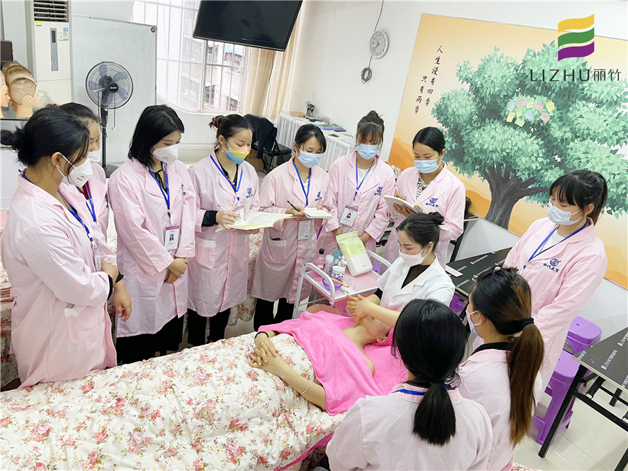 面部九大重要穴位，南寧基礎(chǔ)美容培訓(xùn)教你找