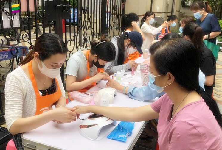 學(xué)美甲需要外出實(shí)踐嗎？南寧美甲學(xué)校專業(yè)分析