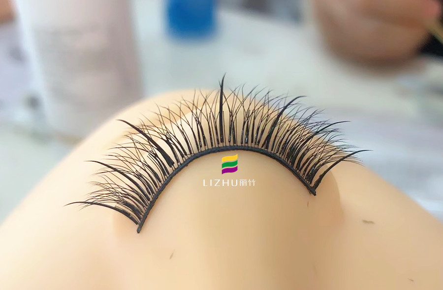 假人頭練習(xí)美睫技巧，廣西專業(yè)美睫課程