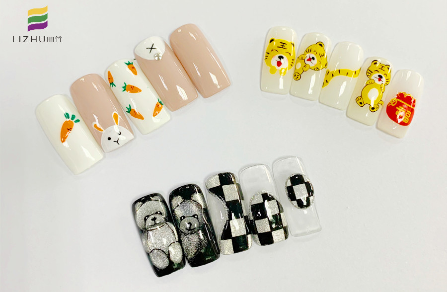 零基礎(chǔ)學(xué)美甲，廣西美甲專(zhuān)業(yè)學(xué)校學(xué)員作品欣賞