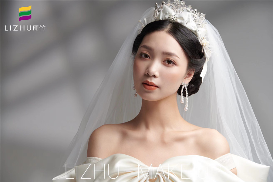 迪士尼公主在逃新娘造型 | 麗竹彩妝證明實力