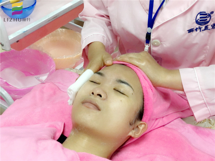 面部清潔教學(xué)，廣西美容皮膚管理培訓(xùn)內(nèi)容