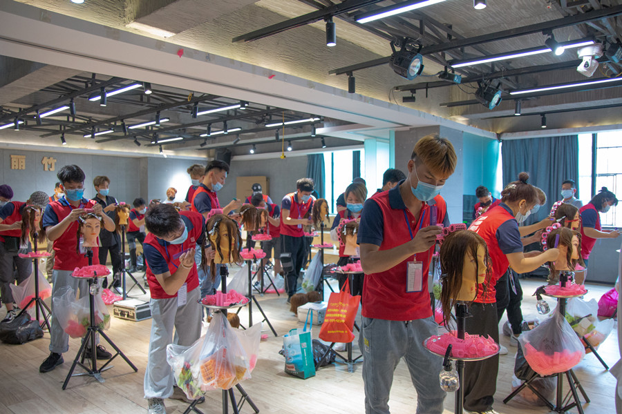 發(fā)師要學(xué)什么內(nèi)容？南寧美發(fā)師培訓(xùn)專業(yè)課程講解