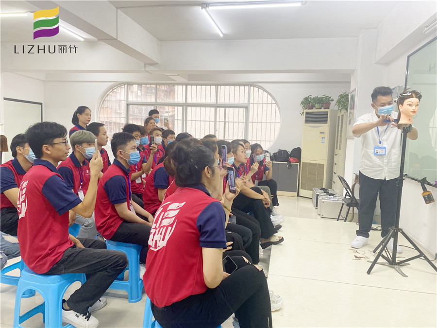 斜前和斜后發(fā)型分區(qū)線知識，南寧剪發(fā)學(xué)校分享