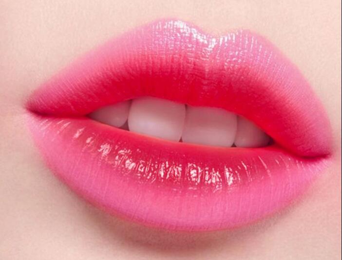 紋唇不同年齡如何選色？廣西眉眼唇學(xué)校課程