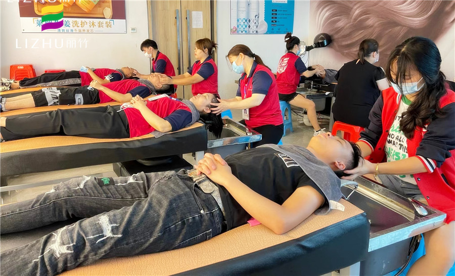 泰式洗頭和中式洗頭的區(qū)別，南寧美發(fā)洗護(hù)培訓(xùn)課程