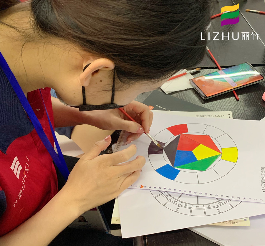 十二色環(huán)的組成結(jié)構(gòu)，南寧專業(yè)培養(yǎng)化妝師課程