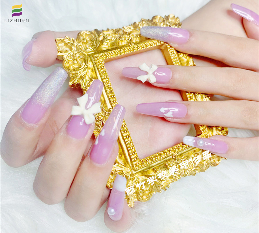 光療美甲怎么保養(yǎng)？南寧美甲基礎(chǔ)班課程學(xué)習(xí)