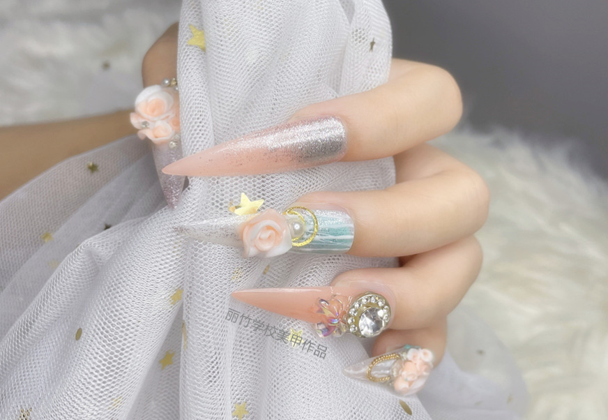 美甲學(xué)什么內(nèi)容？甲油膠和指甲油的區(qū)別