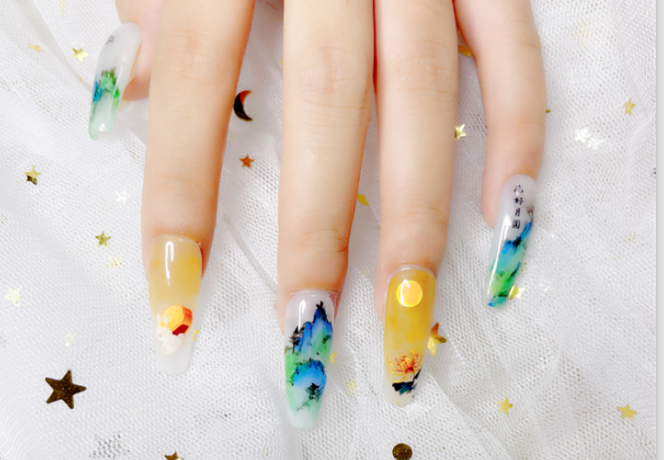 水墨山水美甲 ，廣西美甲學(xué)校彩繪美甲作品