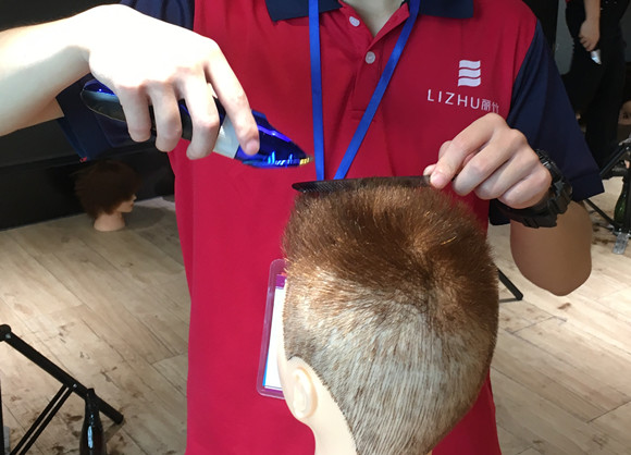 理平頭的技巧，廣西理發(fā)實(shí)訓(xùn)分享